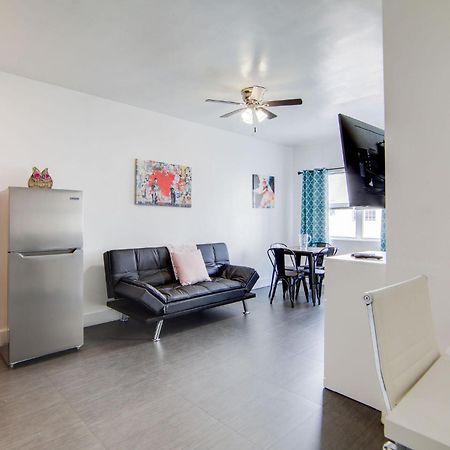 Charming Large Studio Near Ocean Dr - South Beach ไมอามีบีช ภายนอก รูปภาพ